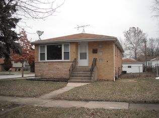 14301 Kolin Ave, Midlothian, IL 60445