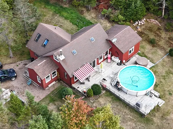 251 Bayview Dr, Colchester, NS B0M 1L0