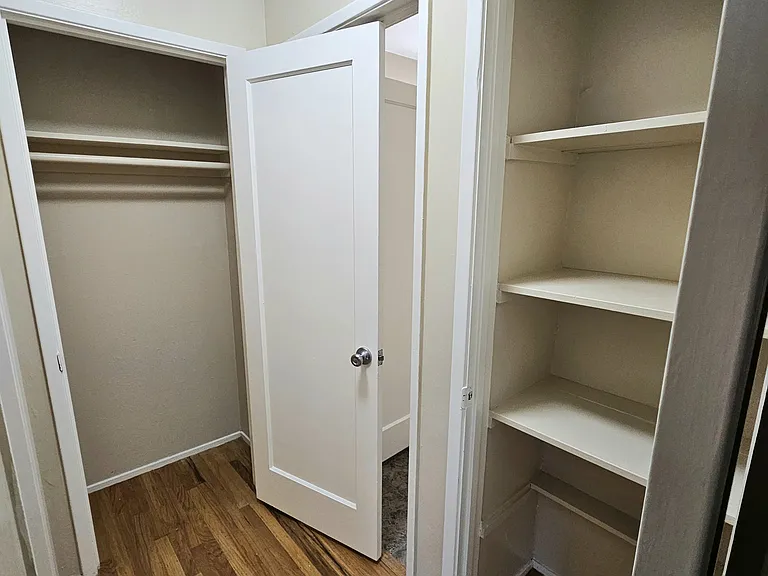 2936 Emerson St #2936 — Photo 9