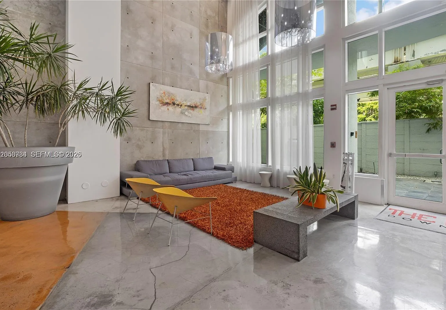 The Loft Downtown Condo — Photo 2