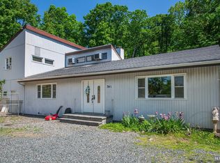 341 Lakeside Ave, Andover, NJ 07821