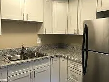 Elmwood Apartments — Photo 63