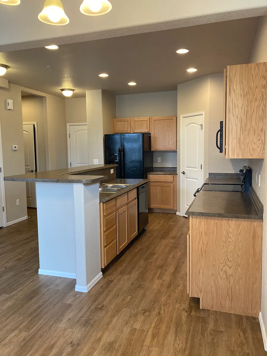 Building Photo - 2756 Exmoor Ln #3