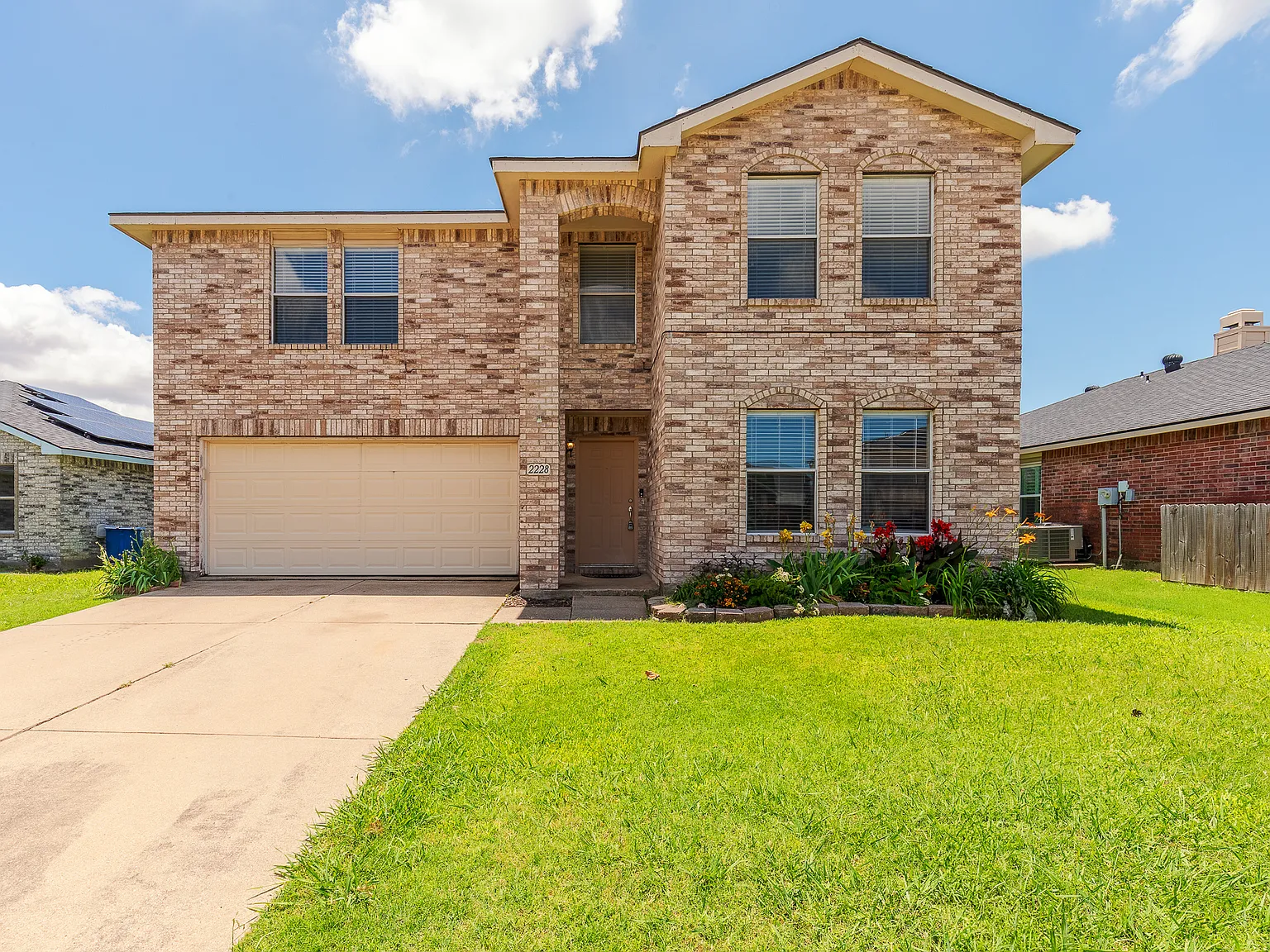 4 bed, 2763 sqft, $2,650 — Photo 4