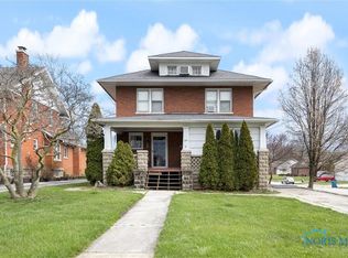 224 N Locust St, Oak Harbor, OH 43449