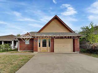 804 E Aimee St, Forney, TX 75126