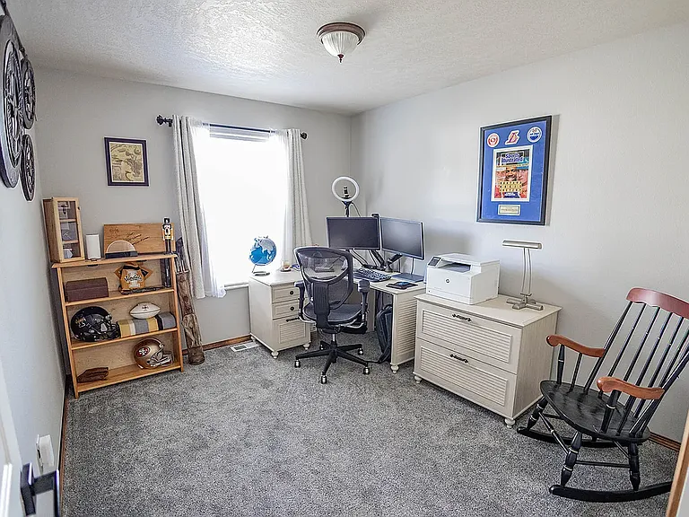 1268 W Bentwood Loop — Photo 93