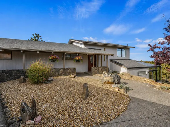 5203 NW Greenwood Ave, Redmond, OR 97756