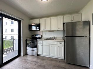 529 SW 4th St APT 204, Miami, FL 33130