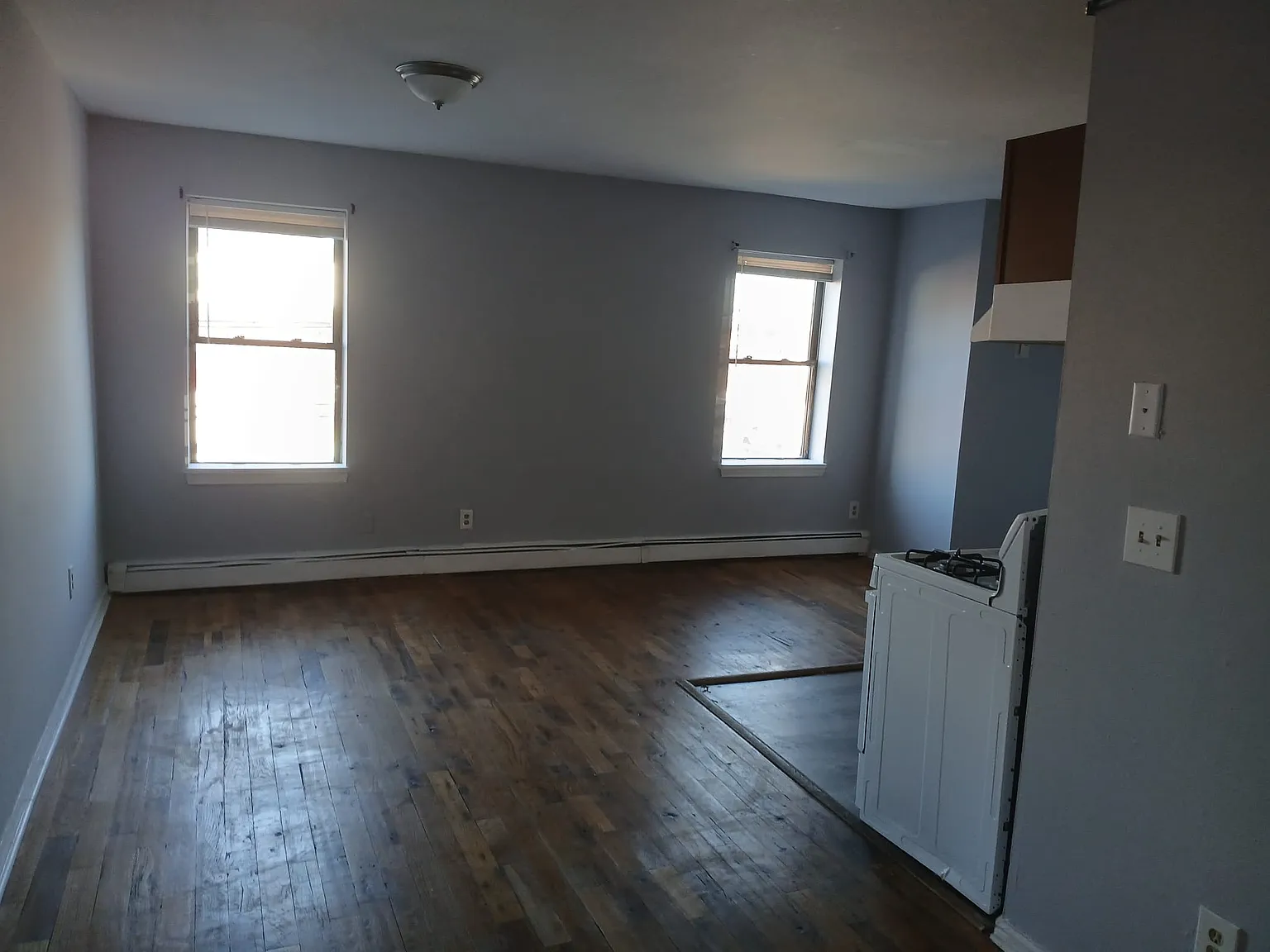 2 bed, 850 sqft, $1,750 — Photo 3