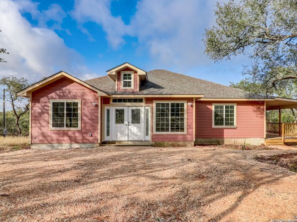 423 CR 2471, Hondo, TX 78861