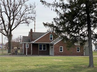 1821 Olive Ave, Mattoon, IL 61938