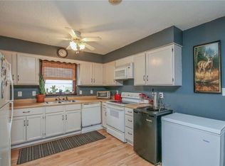 810 E Lane St, Winterset, IA 50273