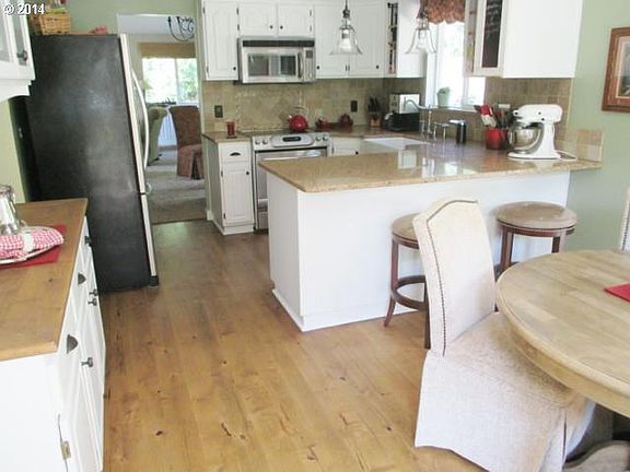 4th image of 229 Boulder Hill Dr