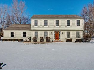 S81W16990 Woods Rd, Muskego, WI 53150