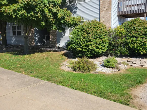 2645 Villa Park Dr APT C, Highland, IL 62249