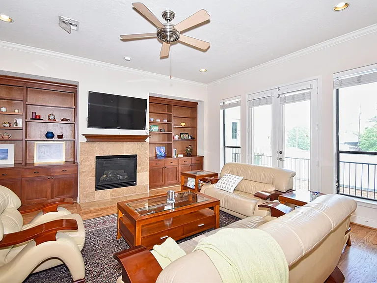 2406 Dorrington St #C — Photo 12