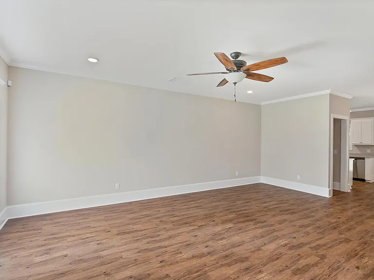 122 Craftsman Dr — Photo 9