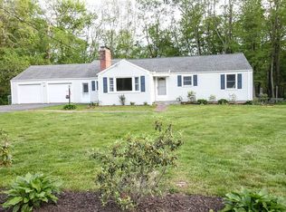 41 Ichabod Rd, Simsbury, CT 06070