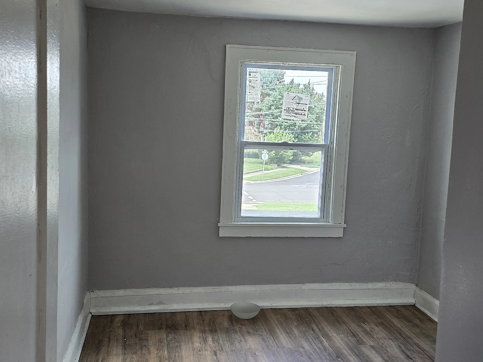 2 bed, 800 sqft, $700 — Photo 2