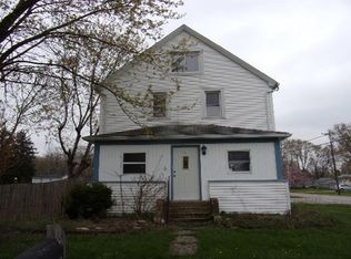 2908 Wayne St, Barberton, OH 44203