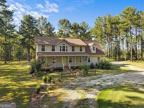 3rd image of 435 Canoochee Byp