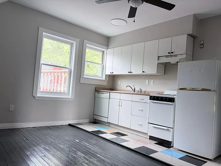 1702 S 2nd Street — Photo 4
