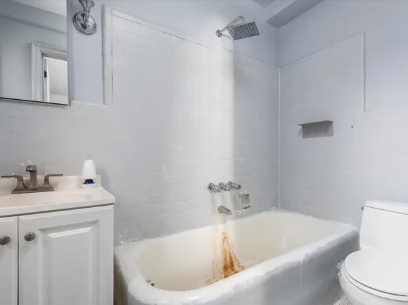 339 East 58th Street image 6 of 9