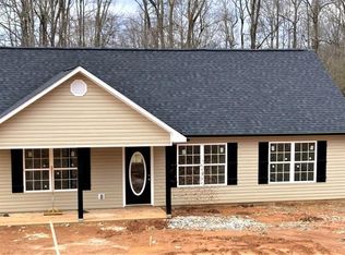 116 Pine Corner Dr, Dahlonega, GA 30533