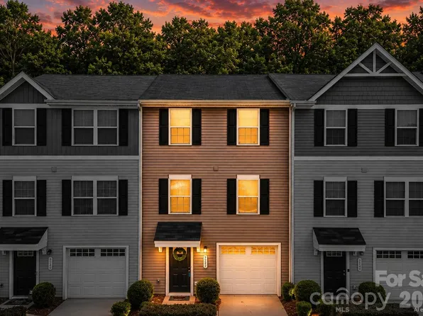 5024 Winding Jordan Ln, Charlotte, NC 28269