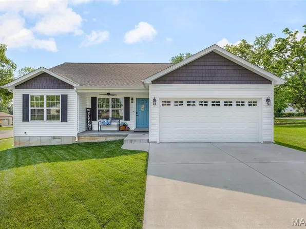 114 N Country Ln, Desloge, MO 63601