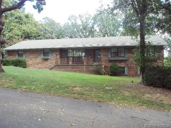 3028 Bluff Drive Pl, Sallisaw, OK 74955