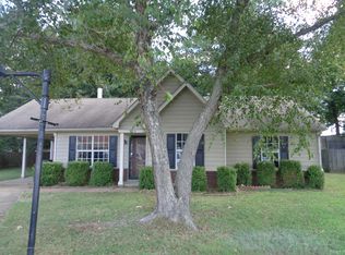 904 Acorn Cv, Southaven, MS 38671