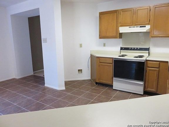 4th image of 3415 Bunyan St