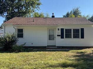 1024 Eastview Dr, Rantoul, IL 61866