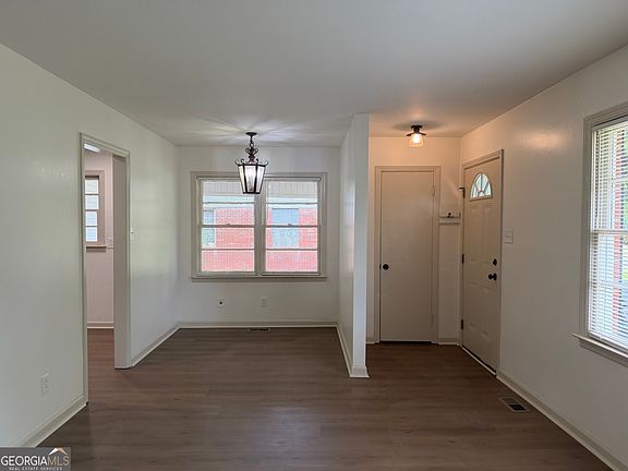 5th image of 87 Ravenwood Way