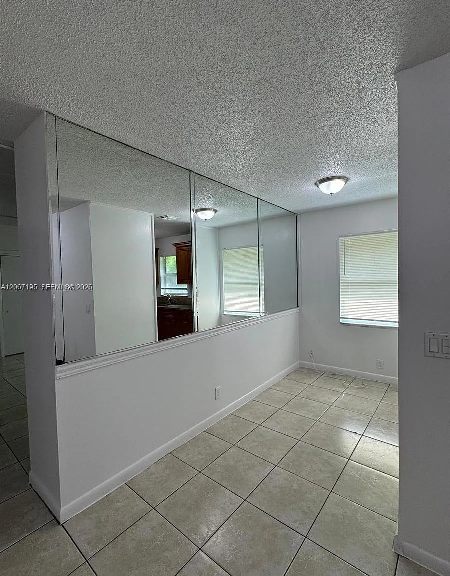 Hovianna Viii Condo — Photo 4