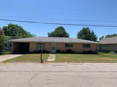 903 N Lamb St, Bowie, TX, 76230
