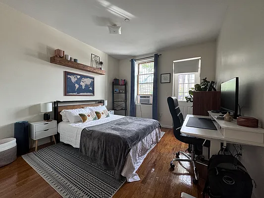 Rented by Compass | media 6