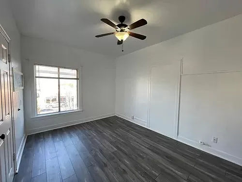 200 W Grand Ave #4 — Photo 7