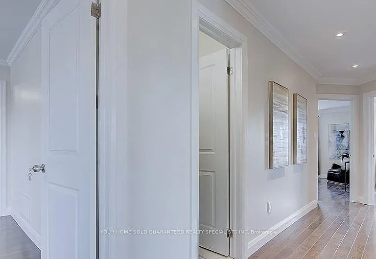 15 Ashgrove Rd — Photo 18