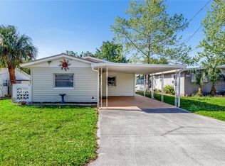 5403 Circle Dr, Weeki Wachee, FL 34607