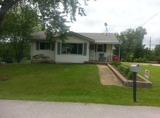 2856 Parthenon Dr, De Soto, MO 63020