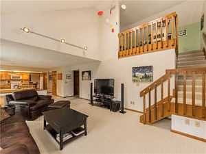 3rd image of 848 Pipestone Dr