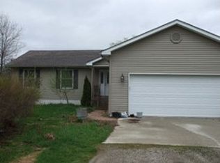 145 Pickford Rd, Smiths Creek, MI 48074