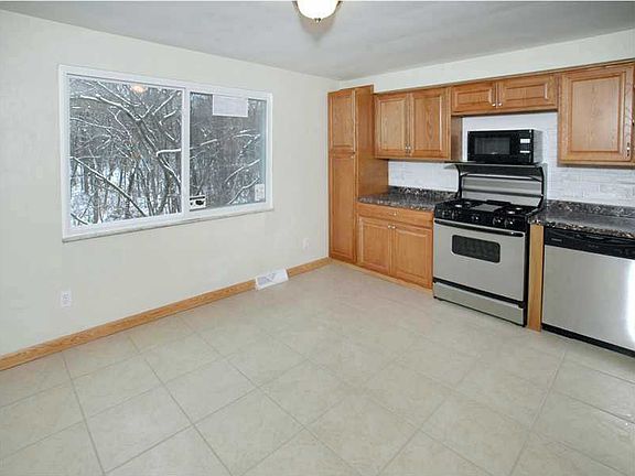 5th image of 6335 Woodlawn Ave