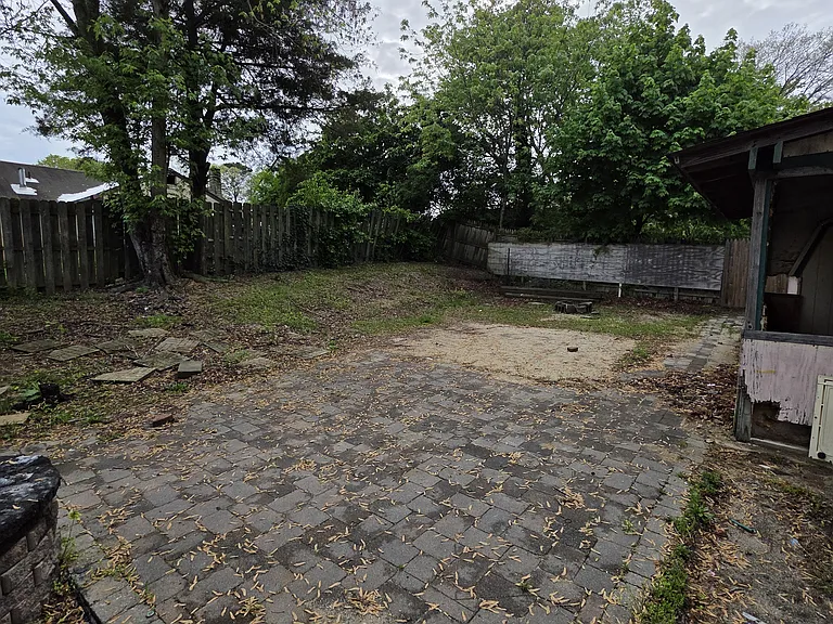 115 Village Dr — Photo 8