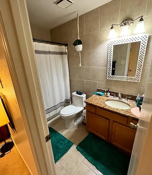 2100 Windsor Dr #22 — Photo 12