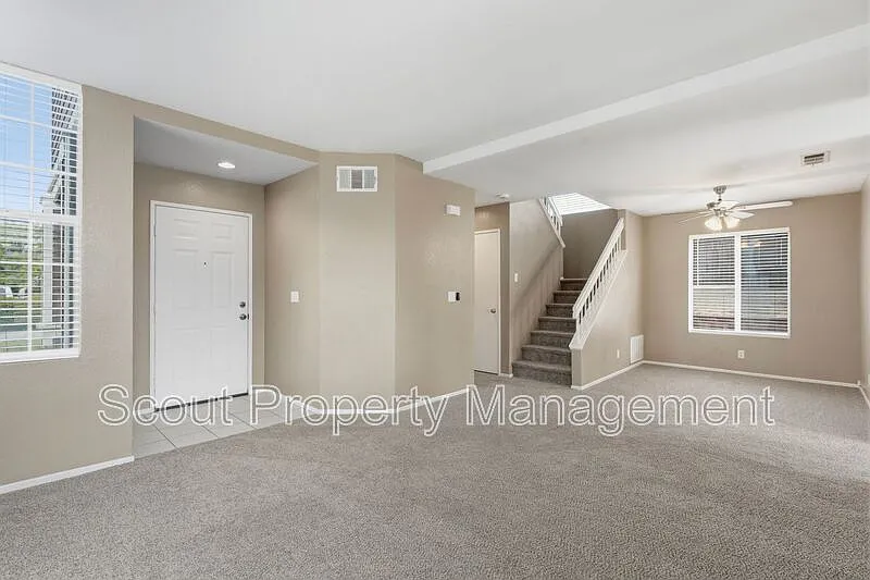 4 bed, 2.5 bath, 1635 sqft, $2,995 — Photo 4