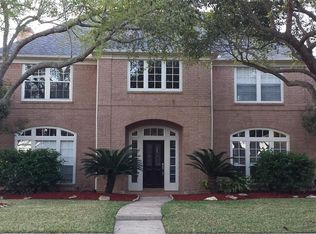 4907 Canterbury Ln, Sugar Land, TX 77479